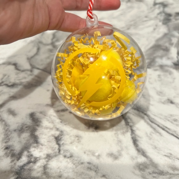 ORNAMENT - Picture 2 of 3